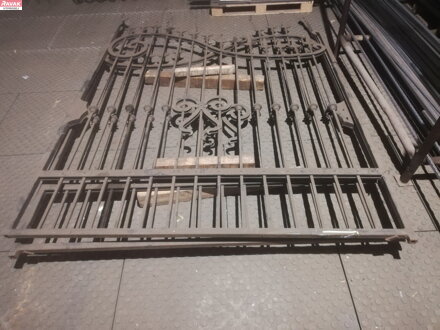 HV 159 vzorek - BRÁNA KOVANÁ