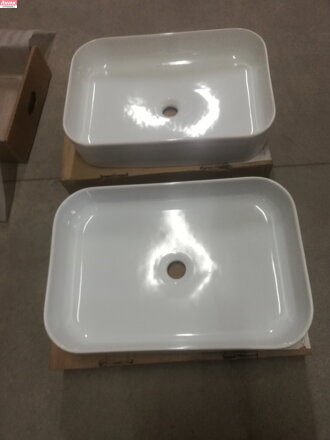 Umyvadlo Ceramic Slim R 55, bez otvoru pro baterii, bez přepadu, bílá, 10,4 kg Umyvadlo Ceramic Slim R 55, bez otvoru pro baterii, bez přepadu, bílá, 10,4 kg